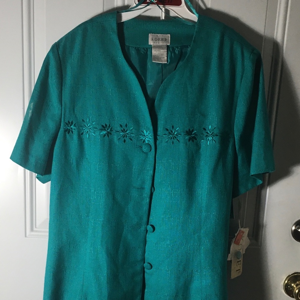 Koret Dress womans teal short sleeved embroidered top and matching pants size 18